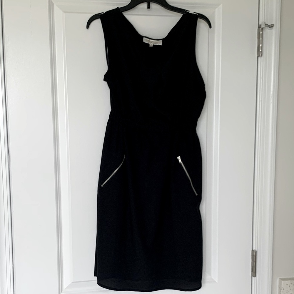 Black dress size M. With POCKETS!
